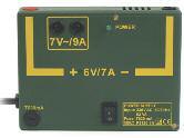 zdrojom. Technické údaje: Výstupné napätie : 0...12 V AC, plynule nastaviteľné, max. 0,5 A cez 4 mm bezpečnostné zdierky, odolný proti ustálenému skratovému prúdu.