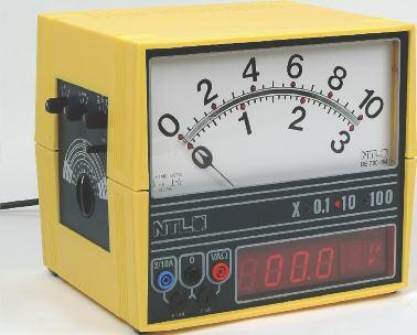 Meracie prístroje DE700-1M Demonštračný merací prístroj Zobrazujem súčasne digitálne i analógovo Elektronický viacúčelový merací prístroj pre meranie prúdov, napätí a rezistorov, ktorý zjednocuje