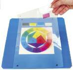 Náuka o farbách 218 Farebné filtre Fólia z plastickej hmoty v dia rámčekoch, pre uchytenie v držiaku DL300-1E alebo v násuvnom držiaku DL300-1F.