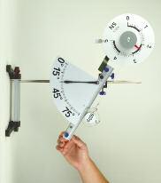 Rozmery rámu vozíka: 120 x 66 mm Hmotnosť: 50 g Prídavné závažia pre vozík demo: Pokus: Naklonená rovina (zostava