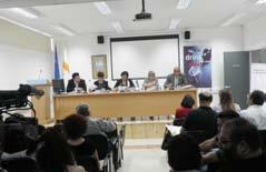 Εξίσυ σημαντικά είναι η φυσιθεραπεία, η ψυχλγική υπστήριξη αλλά και η υιθέτηση ενός υγιεινύ τρόπυ ζωής με ισρρπημένη δίαιτα, και σωματική άσκηση.