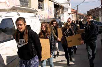 δράση αλλά και τη δράση «Κουτί παπουτσιών». Δράση «Κουτί παπουτσιών»: Στις 28 Μαρτίου η DSA πραγματοποίησε για τρίτη φορά τη δράση «Κουτί παπουτσιών».