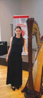 Daher waren auch unsere Ergebnisse so gut: Ersilia Mikrou, 11a, Harfe: 1. Preis und Sonderpreis für Harfe Christopher Kougioumtzoglou, 10d, Klavier: 3.