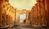Συνάντηση στο αεροδρόμιο και πτήση για την πρωτεύουσα του Λιβάνου, την Βηρυτό. Φθάνοντας, θα αναχωρήσουμε για τα σπήλαια Τζέιτα, που θεωρούνται τα ωραιότερα της Μέσης Ανατολής.