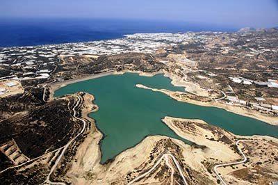 Το Φράγμα εμπλουτίηεται, κυρίωσ από τισ πιγεσ ςτο Κεφαλοβρφςι Καλαμαφκασ, από τον ποταμό Κρυγιό που ζρχεται από το Σελάκανο και τισ Μάλλεσ,