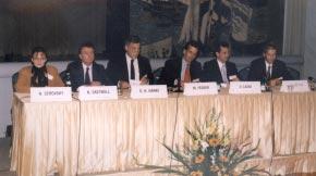 Aktualno Proπirena suradnja s Koestlinom Zavrπena nagradna igra Podravka juhe od srca nagraappleuju IzvuËeno 2000 dobitnika vrijednih nagrada Piπe: Jadranka Lakuπ Nakon uspjeπno zapoëete suradnje na