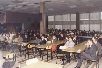 2 Broj 1585 Petak 9. studeni 2001.