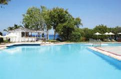 1275 *Μόνο δίκλινη χρήση + 1 παιδί ως 6 ετών. Επιβάρυνση για All Inclusive κατ'άτομο ανά διανυκτέρευση: Ενήλικας 24, 1ο παιδί ως 11 ετών: Δωρεάν, 2ο παιδί ως 11 ετών: 16, παιδί 12-17 ετών: 19.