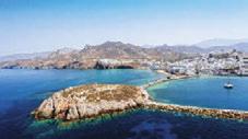 MARE NAXIA 2* SUP ΧΩΡΑ ΝΑΞΟΥ Το ανακαινισµένο (2017) Mare Naxia βρίσκεται στη Χώρα της Νάξου, µόλις 300 µέτρα από το κέντρο και 200 µέτρα από την παραλία του Αγίου Γεωργίου, ιδανική για οικογένειες