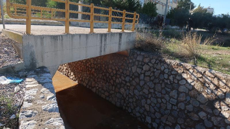 31 Επάρκεια Συμβολή υδατορεύματος με δρόμο με κλειστό υδραυλικό έργο. Επάρκεια διατομής.