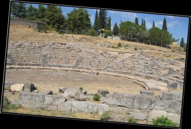 Εδώ τελούνταν τα Χαριτείσια, που ήταν μουσικοί, θεατρικοί, ρητορικοί και ποιητικοί αγώνες προς