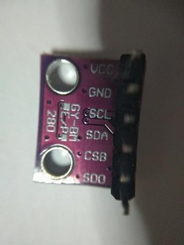 Ταχύτητα ρολογιού Διαστάσεις 16 MHz 1,85cm x 4.3cm BMP280 Ο συγκεκριμένος αισθητήρας έχει 6 pins από αυτά εμείς θα χρησιμοποιήσουμε τα 4. Συγκεκριμένα το VCC, GND, SCL και SDA.