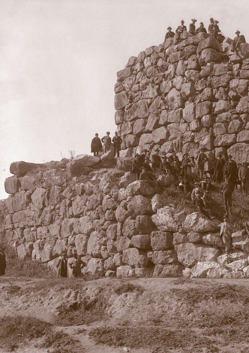 1 Tiryns, Torrampe der Akropolis von Osten.