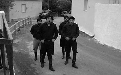 Τάσος Μπιρσίμ/Tassos Birsim tasosbirsim@gmail.com Γιάννης Κανελλάκης/Yannis Kanellakis tina-mag@otenet.