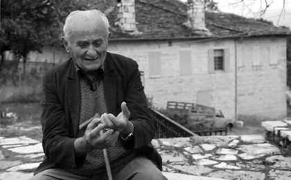 Βασίλης Λουλές/Vassilis Loules vassilisloules@yahoo.gr 3lamp Productions 3lamp.productions@gmail.com on.off.documentary@gmail.
