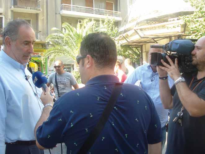 ΠΡΩΤΗ ΓΡΑΜΜΗ Δυναμική κινητοποίηση της ΠΕΔΜΕΔΕ στον Δήμο Αθηναίων «Μπλόκο» σε δημοπράτηση έργων από το Δήμο Αθηναίων πραγματοποίησε η Πανελλήνια Ένωση Διπλωματούχων Μηχανικών Εργοληπτών Δημοσίων
