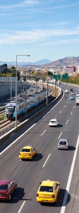 01 Χαρακτηριστικά του έργου Συνολικό μήκος Δίκτυο βοηθητικών/παράπλευρων οδών 70 χλμ. 150 χλμ.
