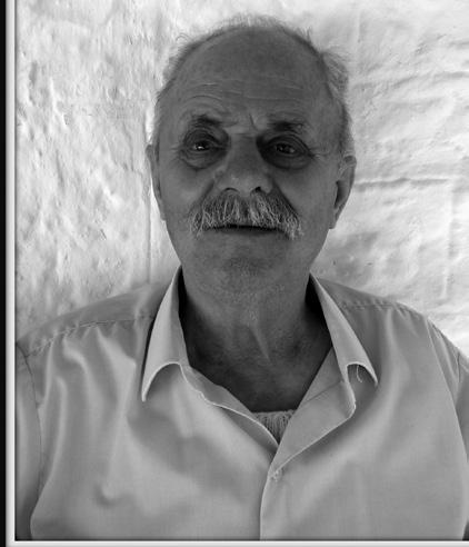 των γονέων του Μάρκου και Λαμπρινής Δήμα και του αδελφού του Δημήτρη Δήμα (Μήτσο Μάρκου). Τον ευχαριστούμε και ευχόμαστε υγεία και μακροημέρευση σε αυτόν και την οικογένειά του.