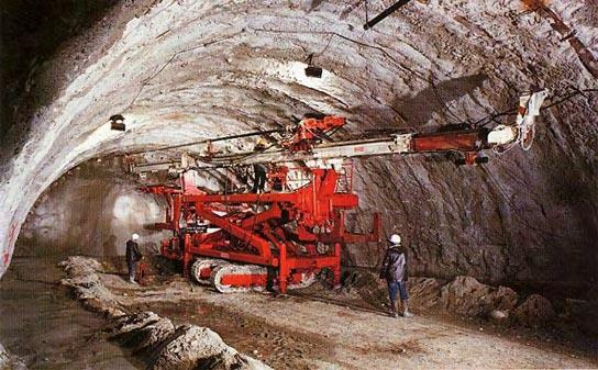 Εφαρμογές εισπίεσης - εδαφικής ανάμειξης (Jet Grouting) Σχήμα 3.17: Ενίσχυση των εσωτερικών τοιχωμάτων της σήραγγας Σχήμα 3.