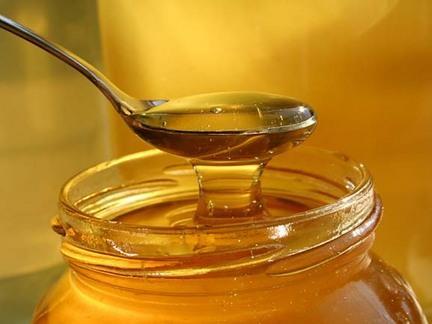 Γιατί τρώμε μέλι; Γιατί είναι νόστιμο! Γιατί μας κάνει καλό!