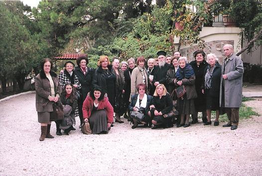 Προσκυνηµατική ἐκδροµή Τό Σάββατο 20 εκεμβρίου ἡ Ἐνορία μας πραγματοποίησε προσκυνηματική ἐκδρομή στήν γυναικεία Ἱ. Μονή Ἁγ. Παύλου Παλαιοκαμαρίζης Ἀττικῆς.