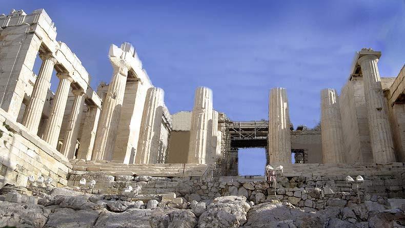 Εικόνα 21 : Προπύλαια ακρόπολησ