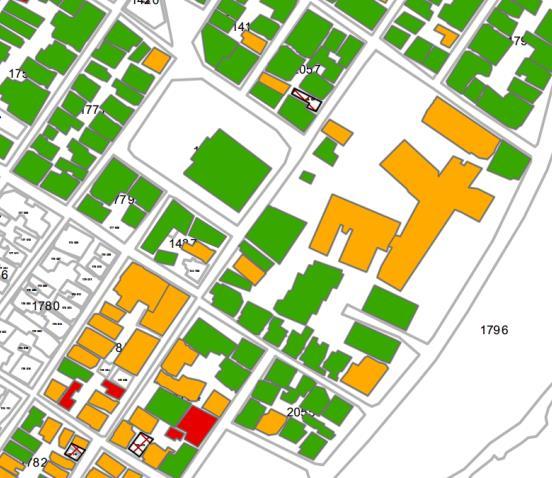 Στο Χάρτη Κατάστασης Κτιρίων του Πειραιά παρατηρούμε ότι στις παραθαλάσσιες ζώνες αλλά και στο κέντρο, τα κτίρια διατηρούνται σε καλή κατάσταση αφού διαθέτουν και μεγαλύτερη χρηματική αξία λόγω της