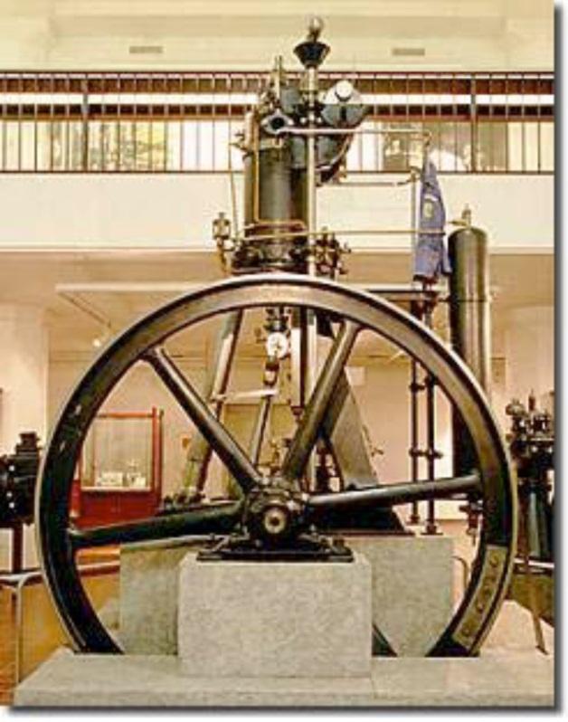 Historiku Në fund të shekullit XIX Rudolf Diesel ishte ai që e shpiku motorin e parë që kishte sukses komercial e që punonte me parimin e shtypjes - ndezjes.