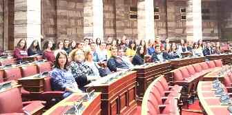 32 σελίδα ΤΡΙΤΗ 13 ΝΟΕΜΒΡΙΟΥ 2018 τοπικά Συμφωνία Πρωθυπουργού - Αρχιεπισκοπου : Προαπαιτουμενο η ΣΥΜΦΩΝΗ γνώμη των κληρικών Το μεγάλο "deal" Μεγάρου Μαξίμου - Αρχιεπισκοπου,, αιφνιδίασε λαό και