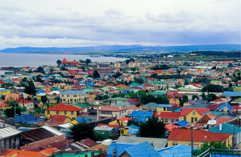 Διανυκτέρευση : Punta Arenas. 12η ημέρα - 2 Ιαν. : Ομάδα Α : Torres del Paine (4η μέρα).