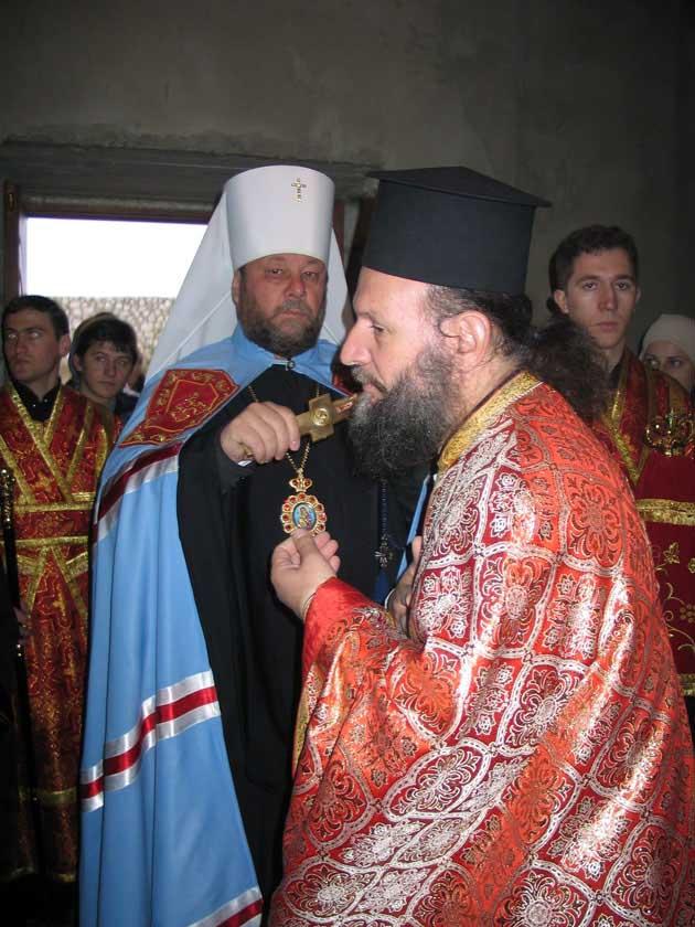 θα μπορούσαν παρά να ταξινομηθούν ανάμεσα στους πληθυσμούς της Χερσονήσου του Αίμου και ειδικότερα στους πληθυσμούς που μέχρι και τον 19ο αιώνα αποτελούσαν το γένος (μιλλέτι) των Ρωμιών στην