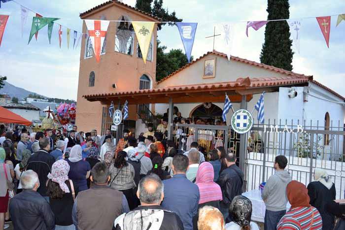 14 Η ΦΩΝΗ θησε ἡ τέλεση τοῦ Ἁγιασμοῦ τῶν Θυρανοιξίων ἀπὸ τὸν Θεοφ. Γαρδικίου κ. Κλήμεντα, μὲ συμμετοχὴ τοῦ Αἰδ. π.