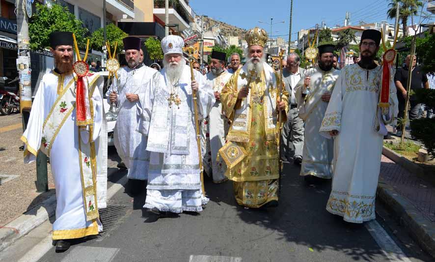 Εὐαγγελίου καὶ ἐνώπιον τῆς ἁγίας Κάρας Αὐτοῦ, ἐψάλη τὸ Ἀπολυτίκιον τοῦ Ἁγίου Ἰωάννου, ὁ Μακαριώτατος εὐλόγησε τὸ πλῆθος μὲ τὴν ἁγία Κάρα, καὶ διαβάσθηκαν τὰ Κόλλυβα τοῦ Ἁγίου, φέροντα τὴν σεπτὴ Μορφή
