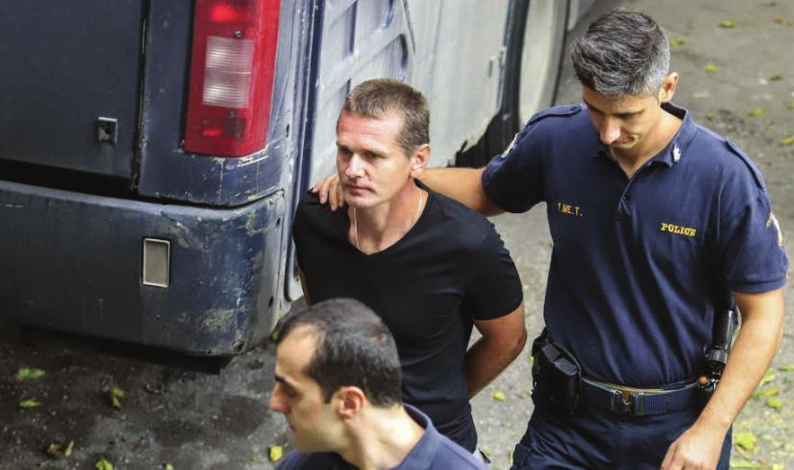 Συμπατριώτης του επιχειρηματίας οποίος διαμένει στη Λεμεσό ενάγει τον Αλεξάντερ Βίνικ στο επαρχιακό δικαστήριο Λεμεσού, αξιώνοντας αποζημίωση - μαμούθ ισχυριζόμενος ότι τον είχε ξεγελάσει κατά την
