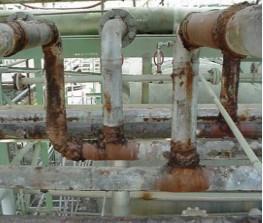 Γενικά, οι λιγότερο διαβρωτικές ατµόσφαιρες βρίσκονται στις ξηρές περιοχές (ερήµους) και οι πιο διαβρωτικές περιοχές είναι οι βιοµηχανικές ή περιοχές κοντά σε ναυπηγεία.