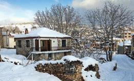 4η μέρα: Έδεσσα - (Καϊμακτσαλάν) Παλαιός Άγιος Αθανάσιος Χρόνια πολλά! Πλούσιο μπουφέ πρόγευμα και επίσκεψη στην πόλη της Έδεσσας, όπου θα αντικρύσουμε εικόνες ασύγκριτης ΙΟΝ - ΑΓ.