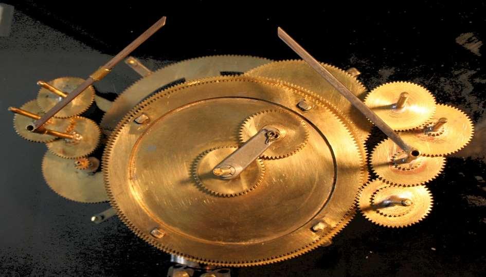 It works with gears that perform the appropriate