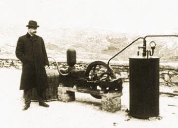 Το 1904, έγινε η πρώτη πετυχημένη προσπάθεια παραγωγής ηλεκτρικής ενέργειας, με τη χρήση των φυσικών ατμών που έβγαιναν με πίεση.