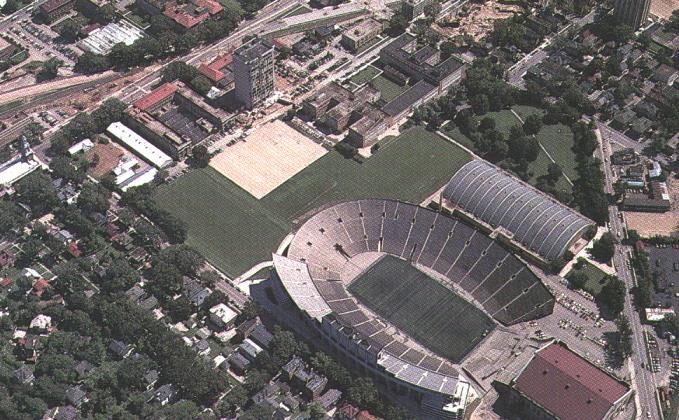 ισοδυναμούν με καλύτερη διακριτότητα και απόδοση λεπτομερειών του τοπίου. Στην Εικόνα 2-3 παρουσιάζεται ένα σκηνικό της ευρύτερης περιοχής του πανεπιστημίου του Wisconsin.