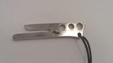 Διαθέτει βέργα TQ-Spetton 6.5mm, λάστιχα Spetton Black Premier 18mm και καμπάνα D-Spetton. Περιλαμβάνονται σύστημα τάνυσης, συνδέσεις και πετονιά. ΚΩΔΙΚΟΣ 32.38.70.