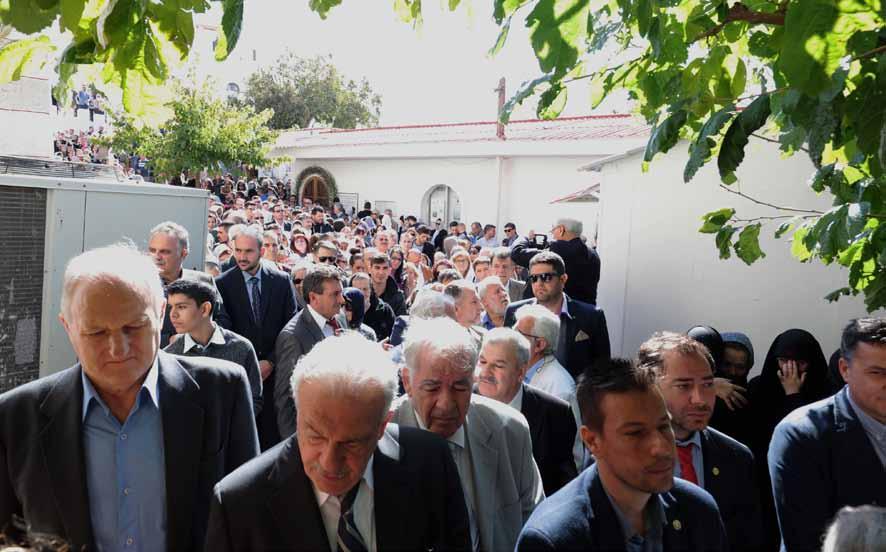 Γερόντιος καί Δημητριάδος κ. Φώτιος.