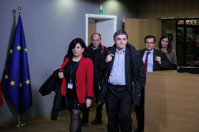 Μιλώντας αποκλειστικά στη Ναυτεμπορική, στον απόηχο της αναβάθμισης της ελληνικής οικονομίας κατά δύο βαθμίδες, ο επικεφαλής του Moody s για την Ευρώπη Colin Ellisδιευκρινίζει τον τρόπο με τον οποίο