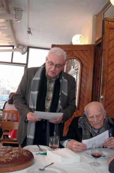 Με άλλο μάτι Η τελευταία δημόσια εμφάνιση του Εμμανουήλ Κριαρά. Τον προσφωνεί ο Γιάννης Καζάζης νιστούν ένα σύστημα σκέψης, ικανό να ερμηνεύσει τον κόσμο.