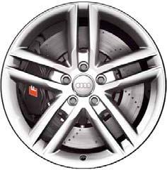 Kotači i gume Audi serijski isporučuje model TT RS s velikim kotačima od aluminijskog lijeva s pet dvostrukih krakova.