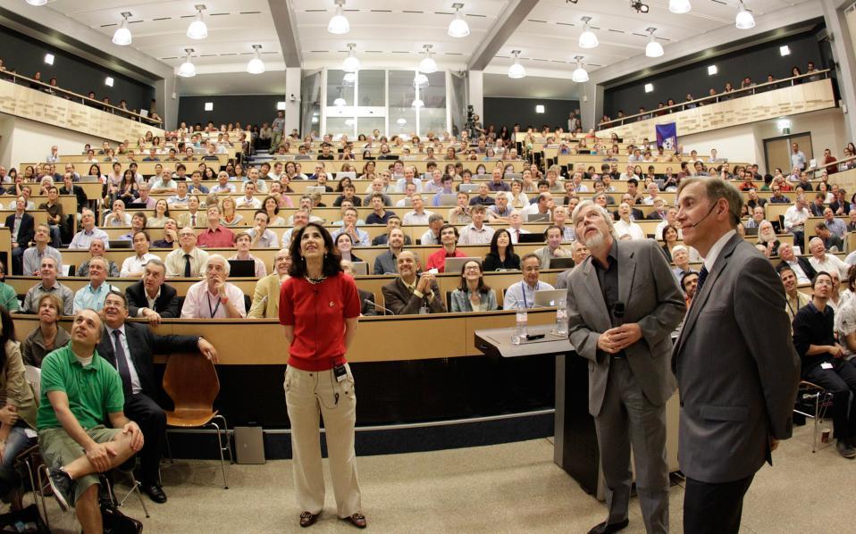 μικρής ή μεγάλης κλίμακας ερευνητικά προγράμματα που διεξάγονται καθώς και από την ίδρυση επιστημονικών εταιρειών σε παγκόσμιο επίπεδο (όπως αναφέρθηκε και στην αρχή του παρόντος κειμένου).