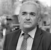 Δ Περιφερειακής και Αστικής Πολιτικής, και τώρα είναι επικεφαλής της μονάδας για το Ευρωπαϊκό Ταμείο Περιφερειακής Ανάπτυξης και Συνοχής για Ελλάδα και την Κύπρο.
