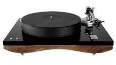 MEDITERRANNEO Turntable - Belt driven Turntable made of triple isolated 15mm black acrylic plinth, 3mm