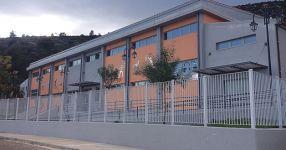 Βόλεϊ, Γήπεδο ποδοσφαίρου και κλειστό Δημοτικό Γυμναστήριο.