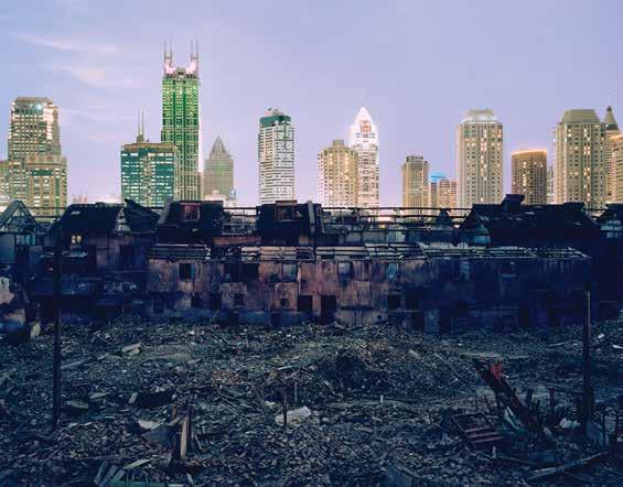 Greg Girard 133 Greg Girard, Κατεδάφιση γειτονιάς, Fuxing Lu, 2002, από τη σειρά Phantom Shanghai. Greg Girard, Neighborhood Demolition, Fuxing Lu, 2002, from the series Phantom Shanghai.