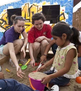 Chow and other students shoveled dirt, swung pickaxes, and hauled rubble as they worked on construction projects with Pisco Sin Fronteras, a local organization formed one year after the disaster.